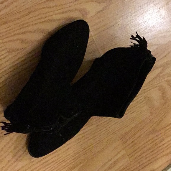 Gucci, Anne Klein, Michael Kors Boots Lot - Picture 2 of 8